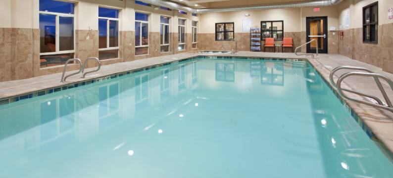 盖洛普东智选假日套房酒店(Holiday Inn Express & Suites GALLUP EAST by IHG)图片