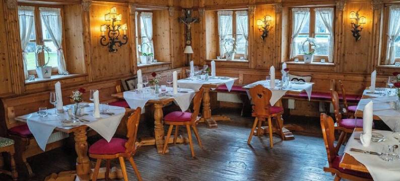 胡特优质旧木乡村餐厅酒店(Gut Altholz Landhotel Und Restaurant Hutter)图片