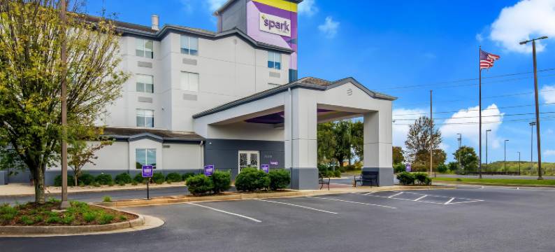 林奇堡希尔顿Spark酒店(Spark by Hilton Lynchburg - University Area & Hwy 460)图片