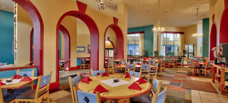 阿尔伯克基市中心温德姆华美达酒店(Ramada Plaza by Wyndham Albuquerque Midtown)图片