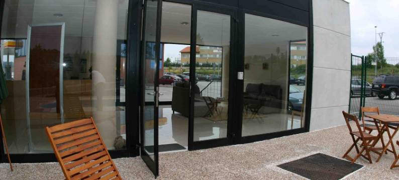 桑蒂拉纳酒店(Puerta de Santillana)图片