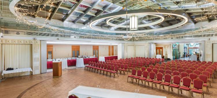 塞克什白堡美居匈牙利国王酒店(Mercure Szekesfehervar Magyar Kiraly)图片