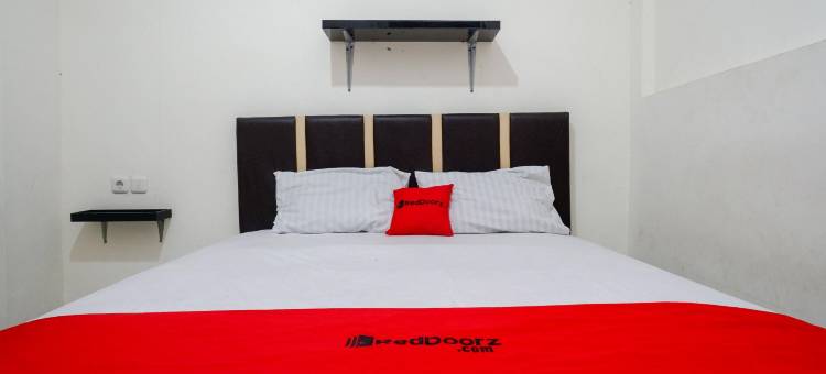 红多兹酒店@卡朗普洛索2号(RedDoorz at Karangploso 2)图片