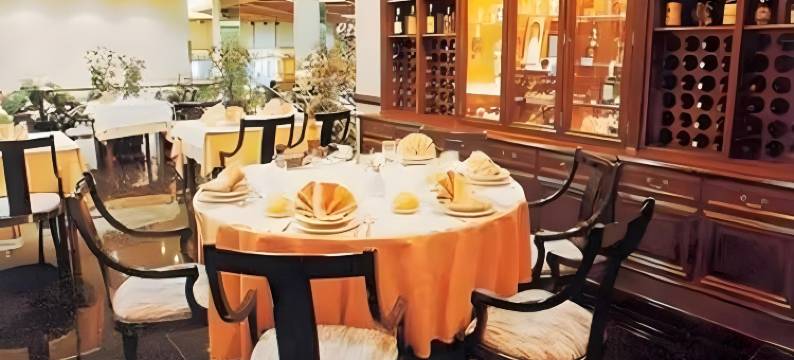 希洪中心贝戈尼亚住宿加早餐酒店(B&B HOTEL Gijón Centro Begoña)图片