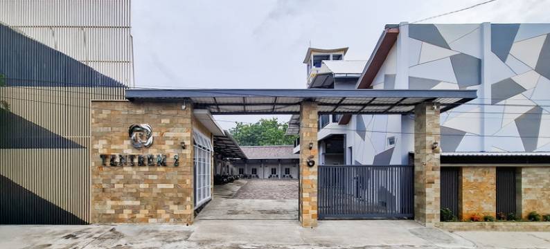 Urbanview Hotel Tentrem 2 near Alun-Alun Blora图片