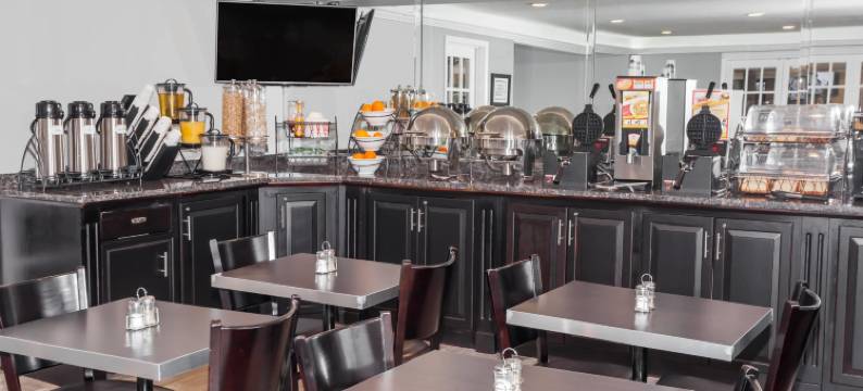 格伦维尤呗盟酒店(Baymont by Wyndham Glenview)图片