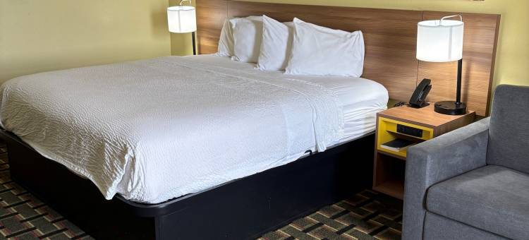 堪萨斯帕克城温德姆戴斯酒店(Days Inn by Wyndham Park City Kansas)图片
