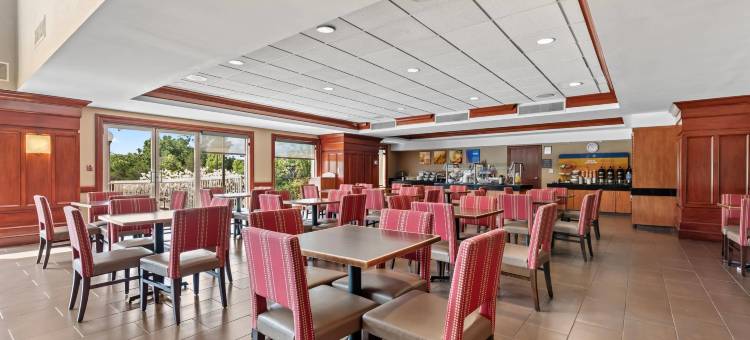 曼纳萨斯战场公园舒适套房酒店(Comfort Suites Manassas Battlefield Park)图片