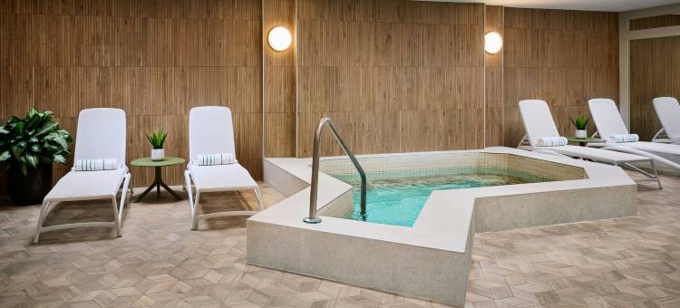 蒙特利尔拉瓦尔Ômage酒店，臻品之选(Ômage Hotel, Montreal Laval, a Tribute Portfolio Hotel)图片