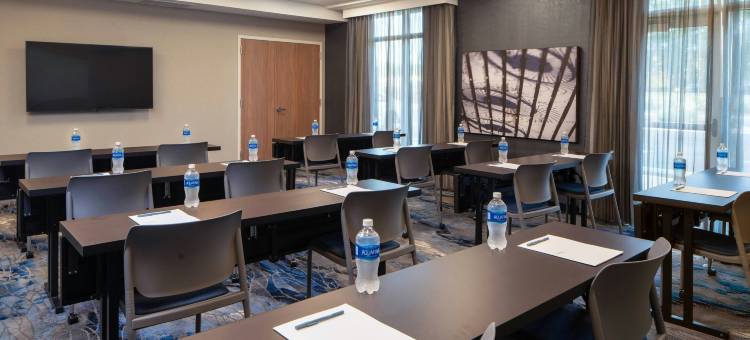 彭萨科拉派恩森林万枫酒店及套房(Fairfield Inn & Suites Pensacola Pine Forest)图片