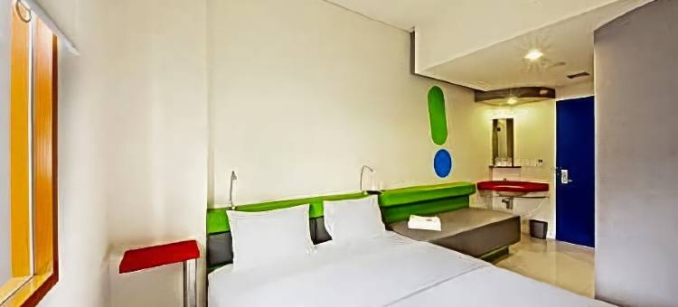 雅加达克芒珀豪酒店(Pop! Hotel Kemang Jakarta)图片