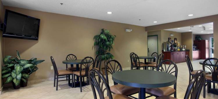 棕榈海岸 I-95 温德姆麦客达套房酒店(Microtel Inn & Suites by Wyndham Palm Coast I-95)图片