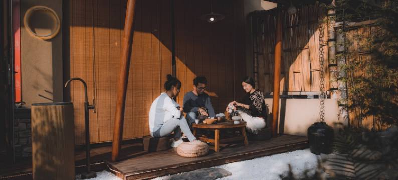拾野川十二石斋民宿图片