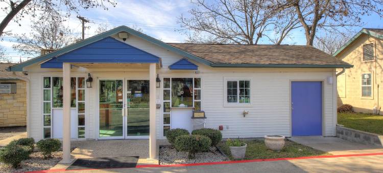 6号克尔维尔汽车旅馆(Motel 6 Kerrville, TX)图片