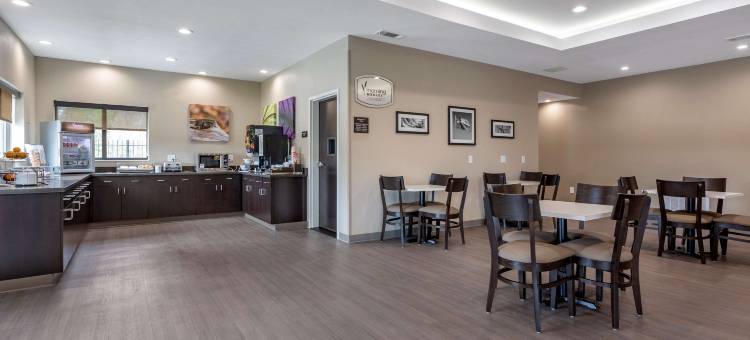 Redwood Inn & Suites Crosby图片