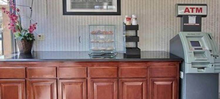 罗德威酒店(Rodeway Inn Paterson Great Falls Park Area)图片