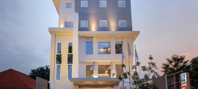 宜必思快捷苏腊巴亚蒂博尼哥罗酒店(Ibis Budget Surabaya Diponegoro)图片