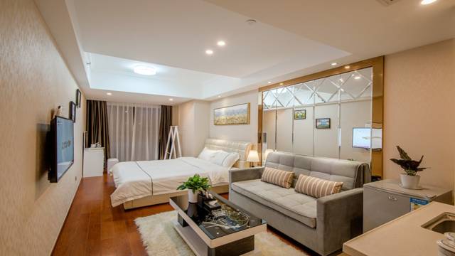 保利金町湾海景泳池御海别墅(天海街1号分店)