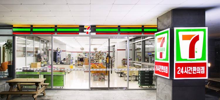 华美达济州市酒店(Ramada by Wyndham Jeju City Hall)图片