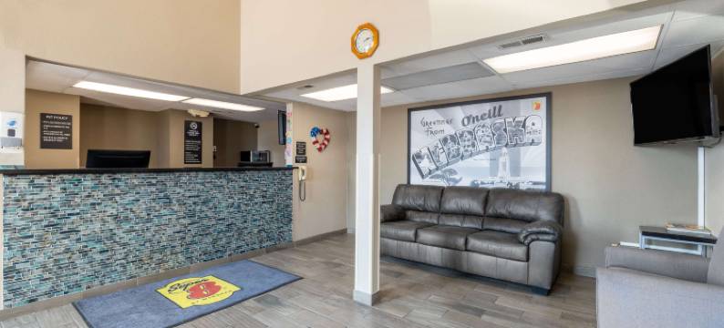 奥尼尔温德姆速8酒店(Super 8 by Wyndham O'Neill NE)图片