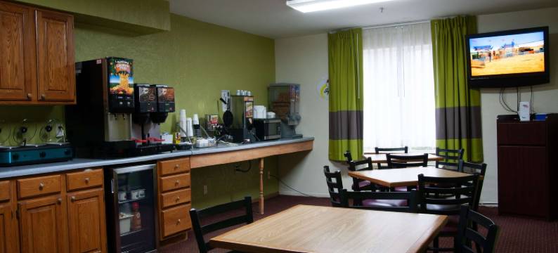 阿肯色市温德姆速8酒店(Super 8 by Wyndham Arkansas City KS)图片