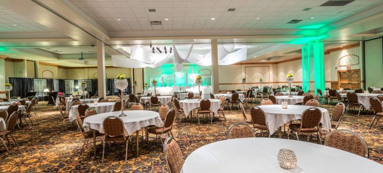北普拉特温德姆华美达酒店(Ramada by Wyndham North Platte & Sandhills Convention Ctr)图片