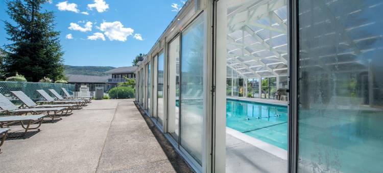 乔治湖美洲最佳价值套房酒店(Americas Best Value Inn and Suites Lake George)图片