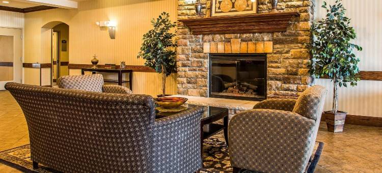 奥什科什舒适套房酒店(Comfort Suites)图片