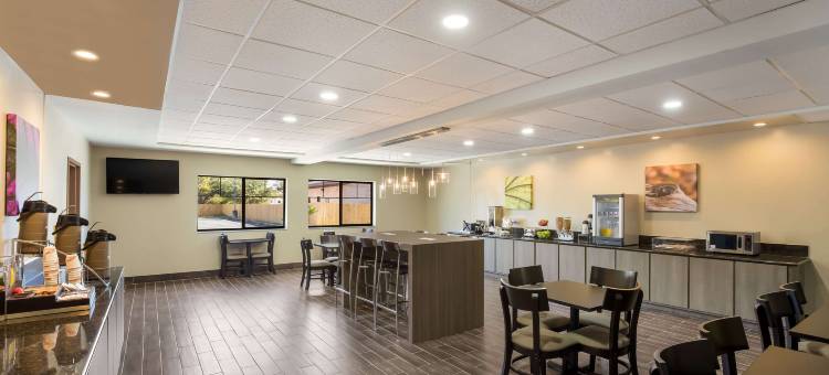 莫比尔萨拉兰北舒眠套房旅店(Sleep Inn & Suites North Mobile Saraland)图片