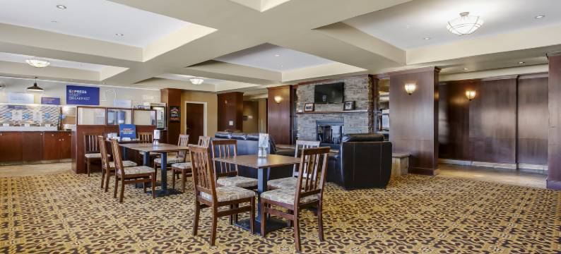 智选假日套房酒店奴隶湖(Holiday Inn Express & Suites SLAVE LAKE by IHG)图片