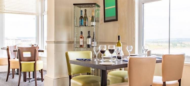诺布雷克霍特尔由Compass酒店管理(The Norbreck Hotel by Compass Hospitality)图片