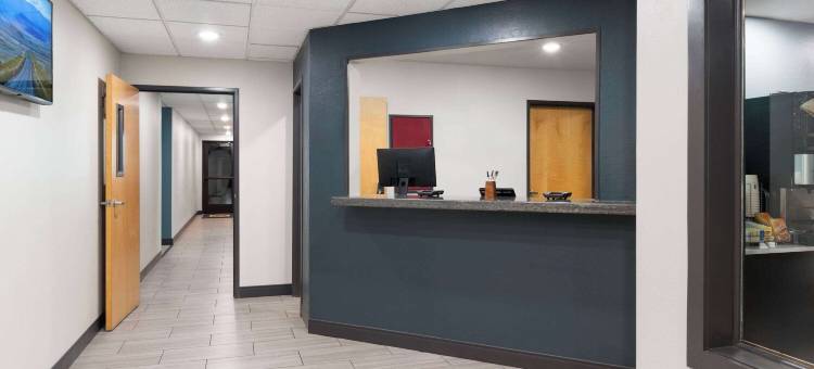 大廷伯温德姆速8酒店(Super 8 by Wyndham Big Timber)图片