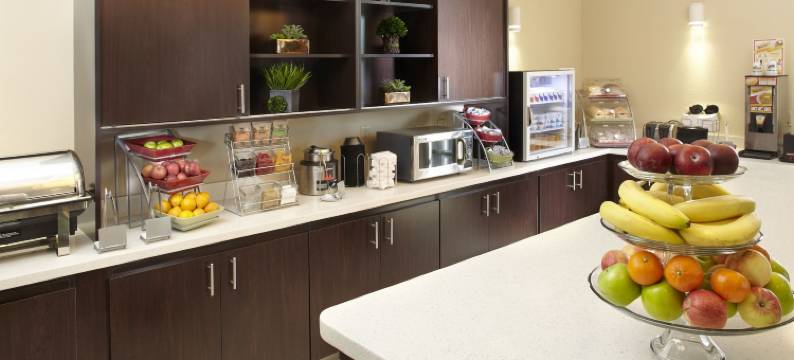 威灵特里德尔菲亚高地浩枫温德姆公寓(Hawthorn Suites by Wyndham Wheeling at the Highlands)图片