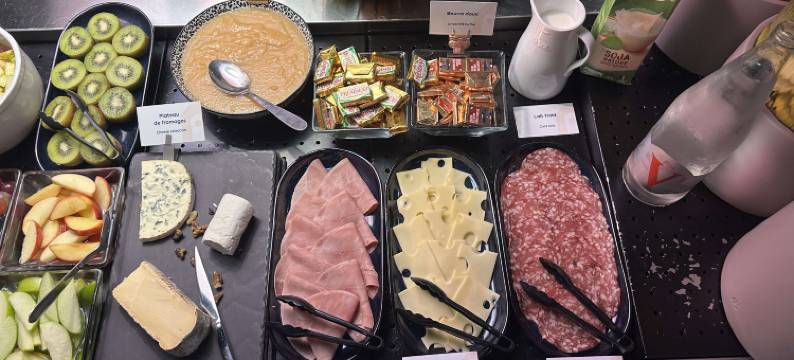 南特东普瑞米尔经典酒店-圣塞巴斯蒂安苏尔卢瓦尔(Premiere Classe Nantes Est - Saint SÉBASTIEN Sur Loire)图片