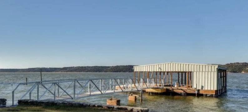 BRAND NEW ON THE WATER WITH HOT TUB, SHARED BOAT DOCK & 7.5 MILES TO ROCKER B!图片