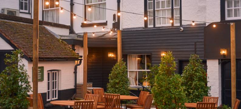 白马酒店(The White Horse)图片