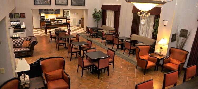 詹宁斯希尔顿欢朋旅馆&套房酒店(Hampton Inn & Suites Jennings)图片