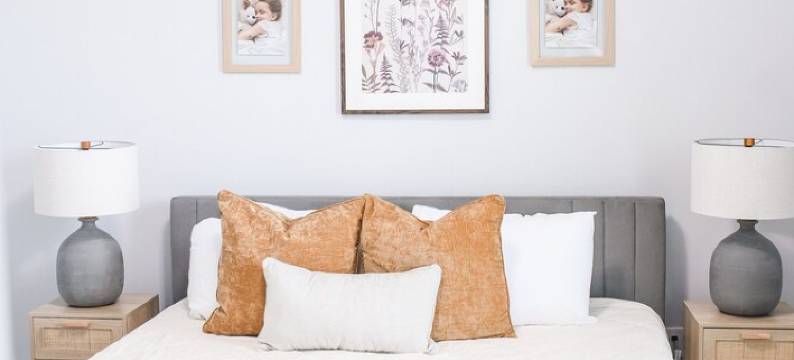 King size bed in Jennings #208图片