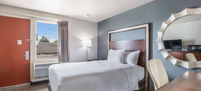 尼纳伊克诺旅馆(Econo Lodge Neenah)图片