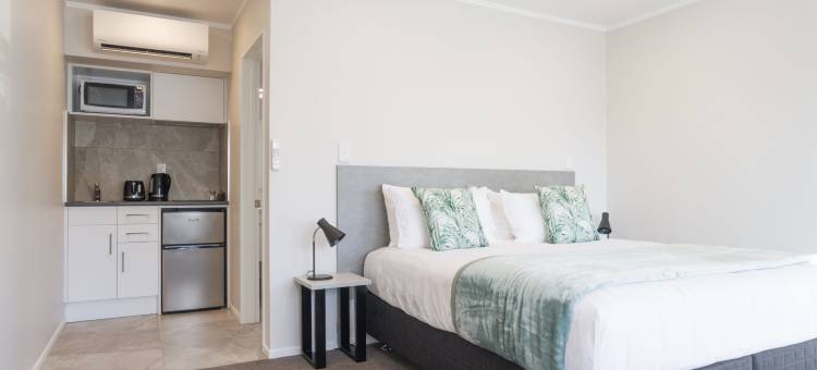 Bks圣诞红花小屋(BK's Pohutukawa Lodge)图片