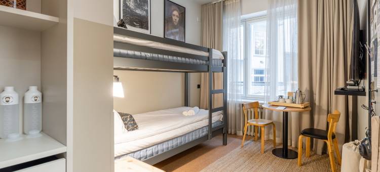 科鲁夫波比 W(Bob W Kluuvi)图片