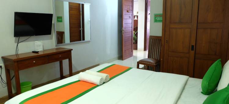 普兰巴南的Simply Homy别墅私人泳池(Villa Prambanan Jogja with Private Swimming Pool by Simply Homy)图片