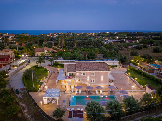 特拉蒙托伊布利奥度假村