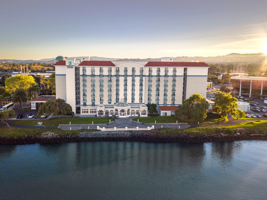 旧金山机场希尔顿安泊-海滨酒店