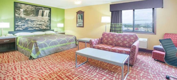 范布伦-史密斯堡地区温德姆速8酒店(Super 8 by Wyndham Van Buren/Ft. Smith Area)图片