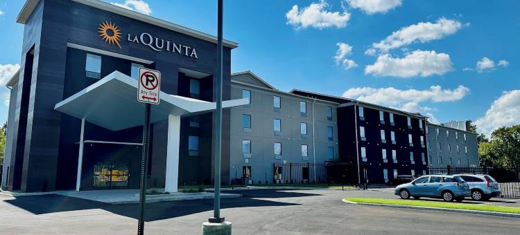 孟菲斯I-240拉昆塔温德姆套房酒店(La Quinta Inn & Suites by Wyndham Memphis I-240)图片