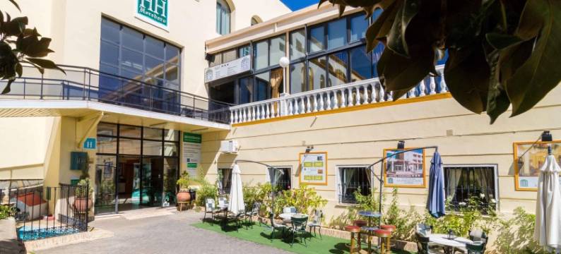 劳斯坦帕锐欧斯酒店(Hotel Los Templarios)图片