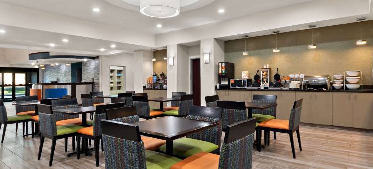 舒适套房酒店(Comfort Suites)图片