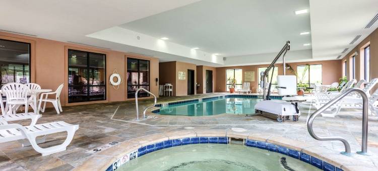 舒适套房酒店(Comfort Suites)图片