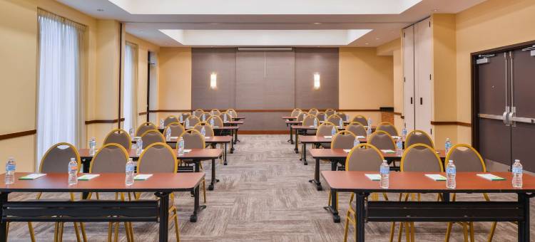 赫恩登杜勒斯机场东凯悦嘉轩酒店(Hyatt Place Herndon Dulles East)图片